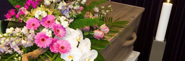 Sympathy Flowers | Casket Sprays | DePere, WI