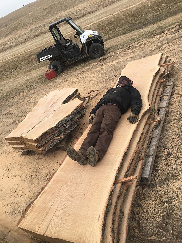 Cy's Tree Service Log Milling Gallery Anamosa, IA