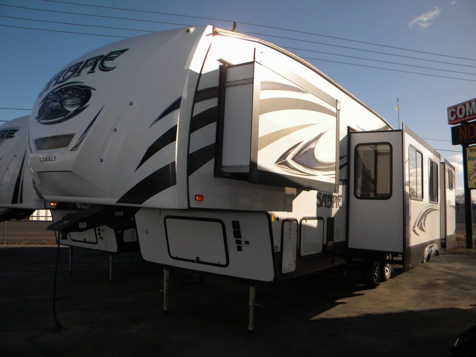 Comrie RV | RV Used| RV Clearance| Fifth Wheel Trailers | Fifth Wheel ...