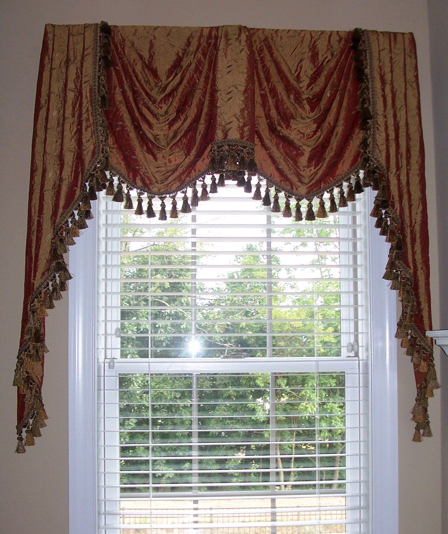 Window Swags Valances Sinking Spring PA   Swags 5 1920w 