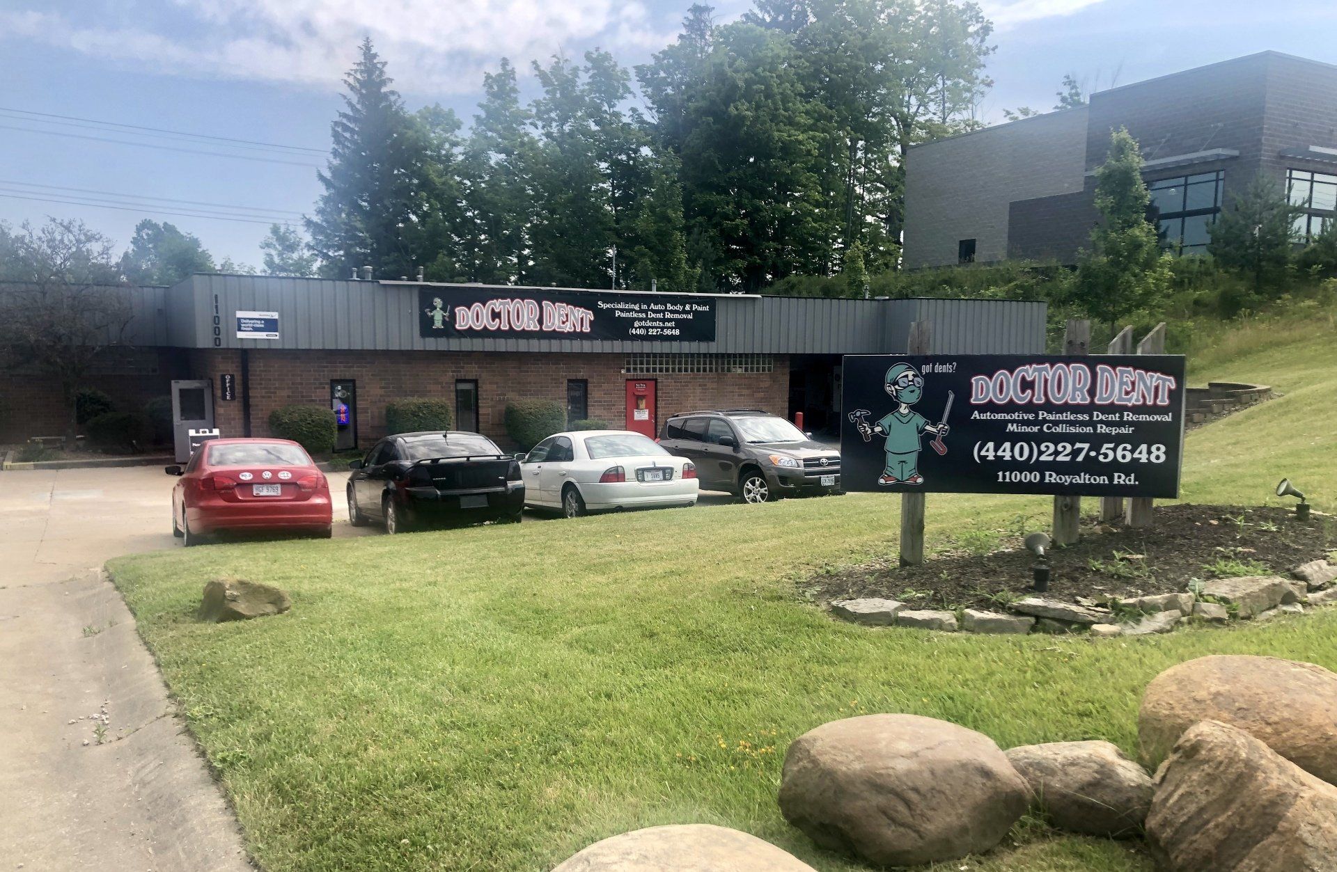Doctor Dent Auto Body Shop North Royalton, OH