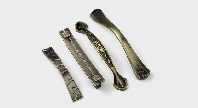 cabinet hardware supplies